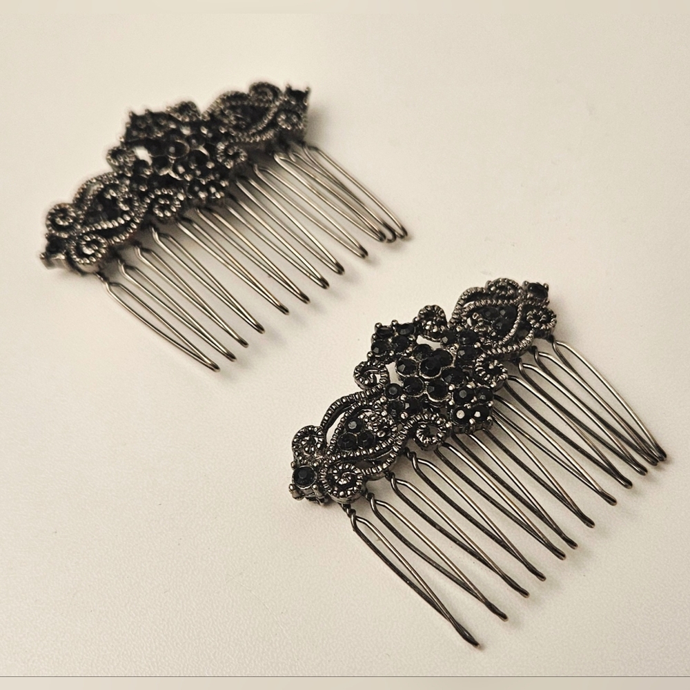 Vintage Black Rhinestone Filigree Hair Combs Set of 2 - Picture 3 of 7